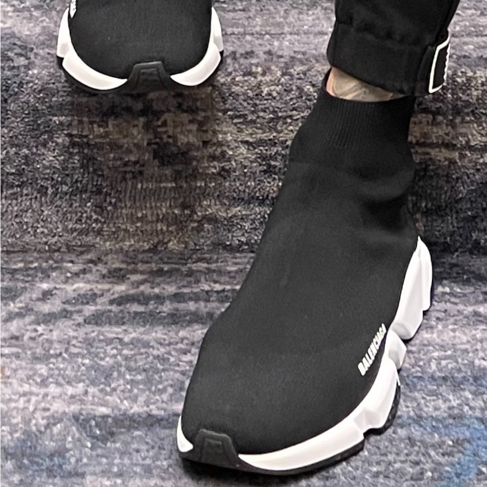 MEN BALENCIAGA SIZE 11